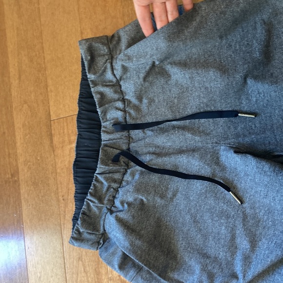 EUC Lululemon On The Fly Luxtreme Pant size 4 - Picture 8 of 8